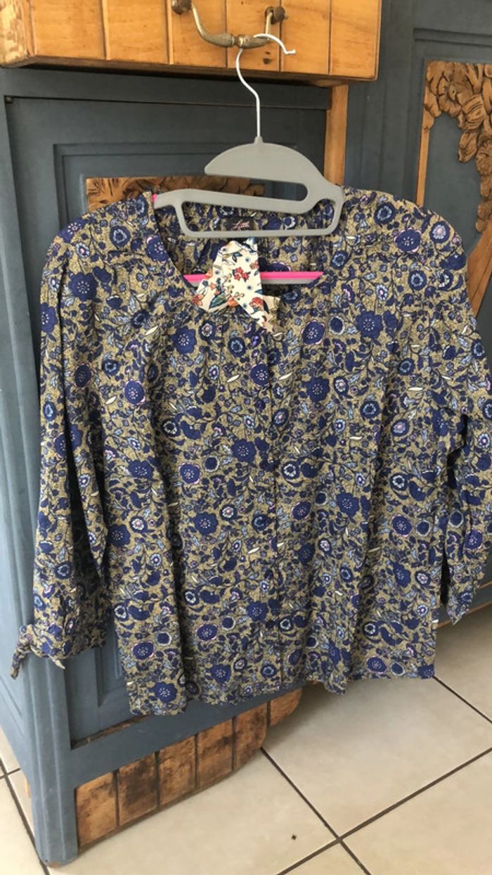 Blouse fleurie