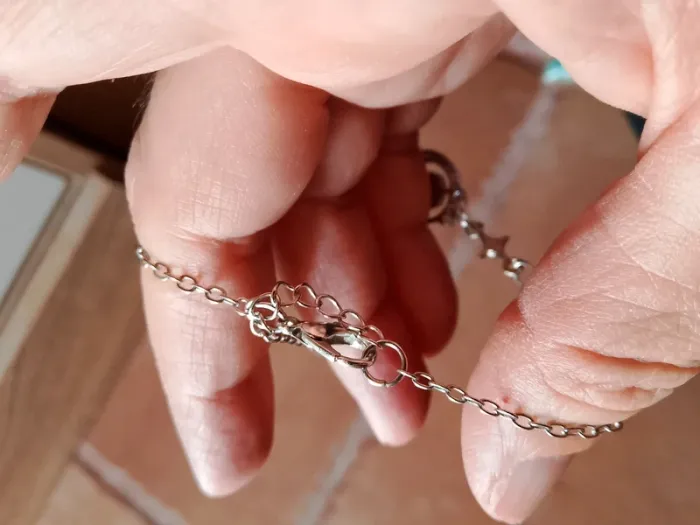 Joli petit bracelet argenté - photo numéro 4