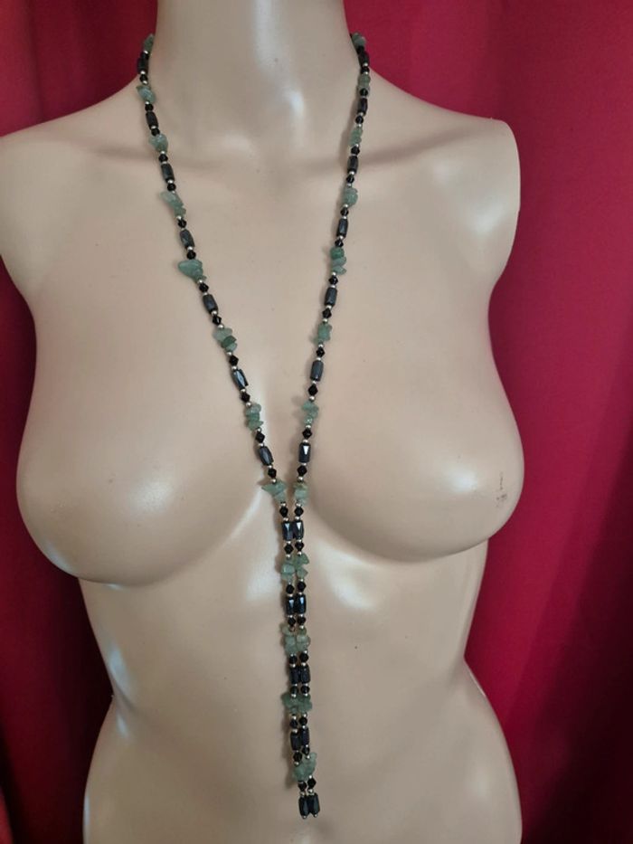 Collier aimanté vert et noir