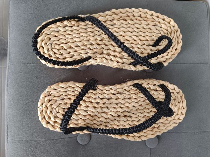 Sandales en paille de Luffy - photo numéro 3