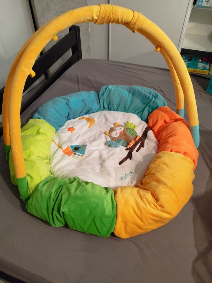 Tapis d'éveil ultra confort et ses 5 jeux d'éveil