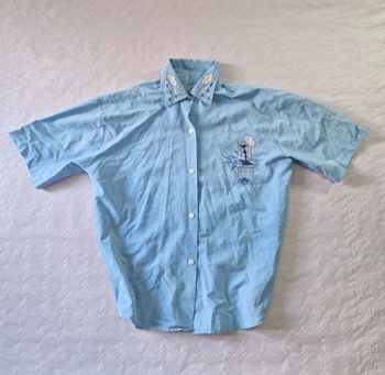 Chemise manches courtes vintage , femme  , motif brodé  , taille L