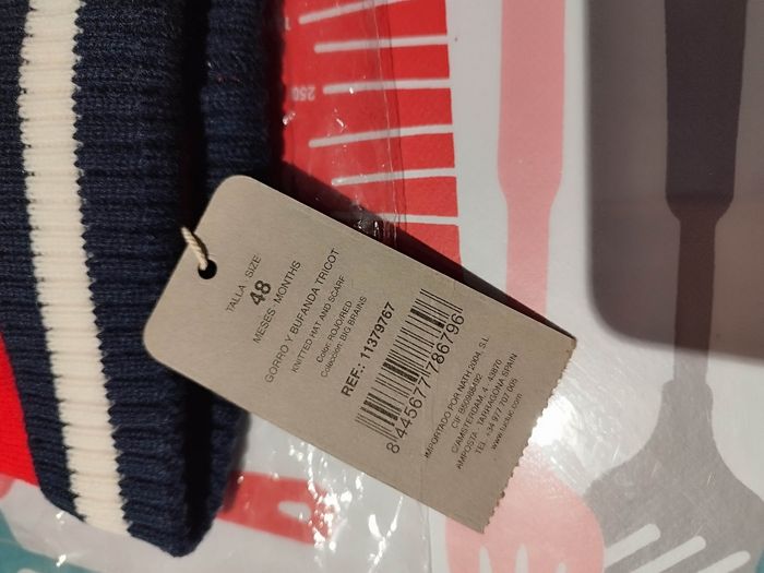 Bonnet neuf 48 cm - photo numéro 3