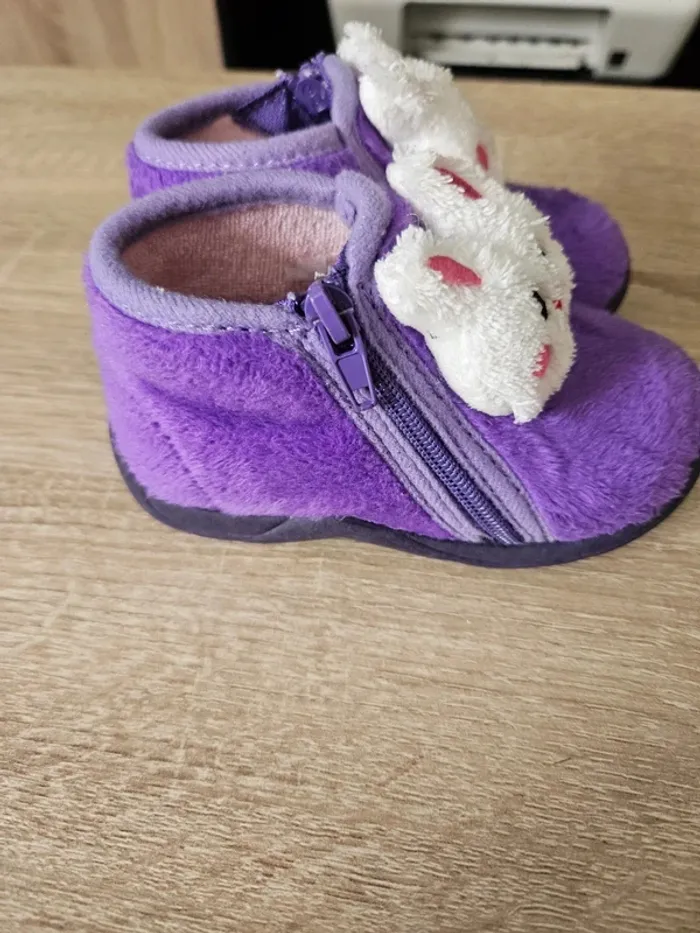 Chaussons violets lapins pointure 20 - photo numéro 2