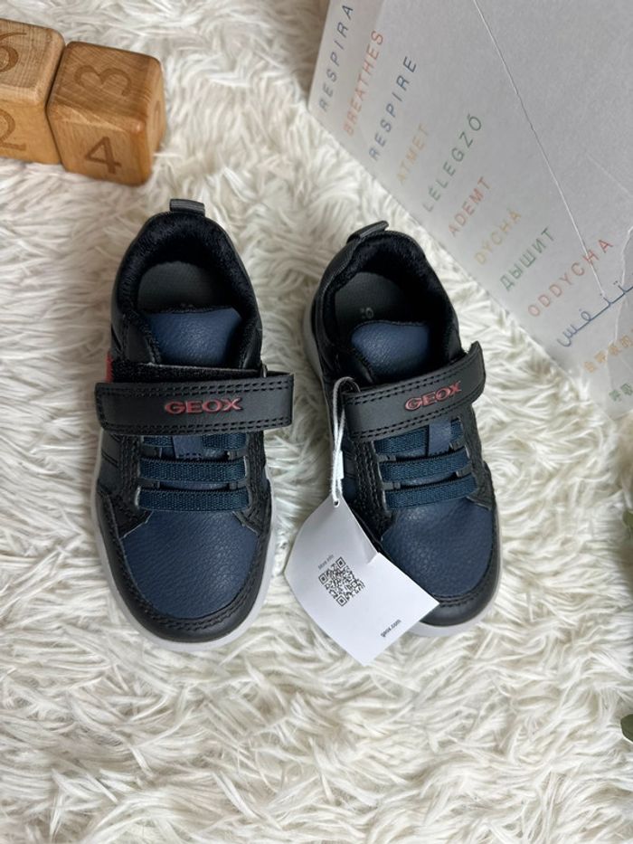 Paire de chaussures geox Azarch boy taille 24 - photo numéro 3