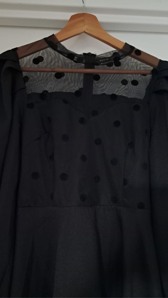 Robe noir XS - photo numéro 3