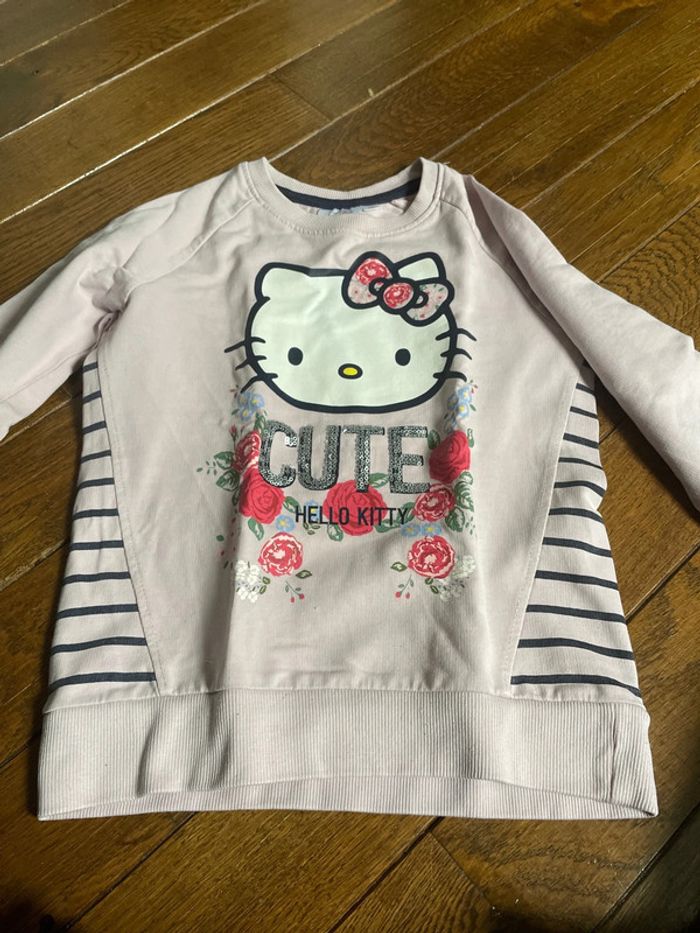 Sweat hello kitty