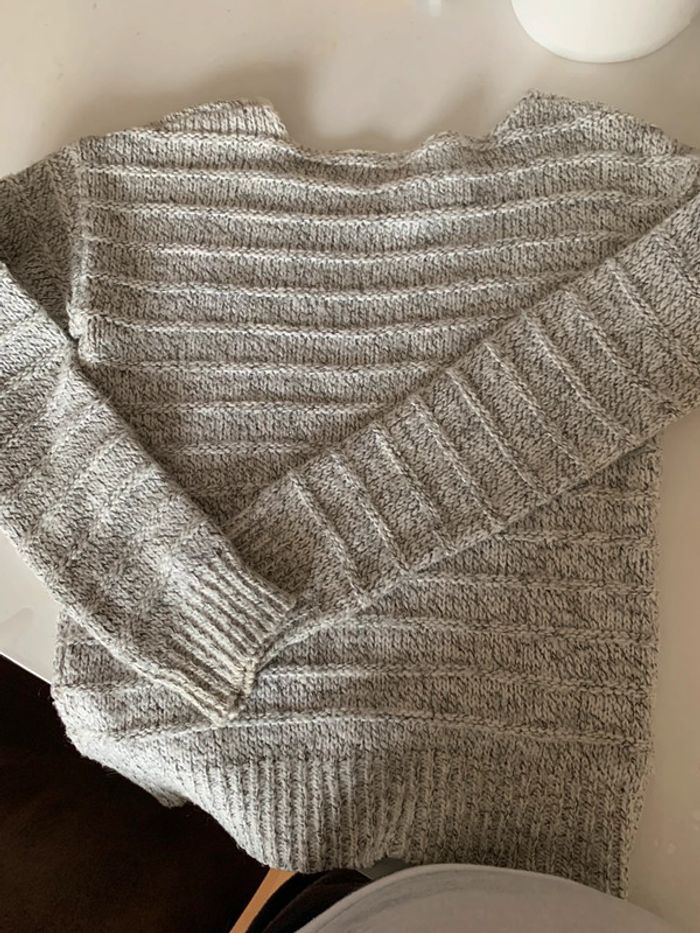 Pull élégant laine taille S - photo numéro 2