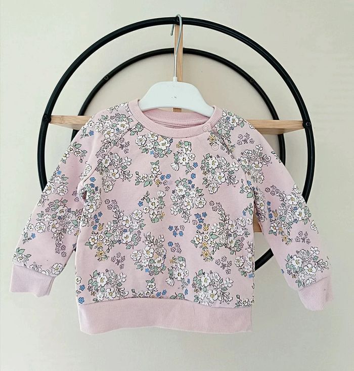 6-9 mois sweat Primark