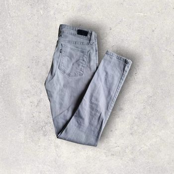 Jean Levi's droit "curve" taille27 ou 36 gris
