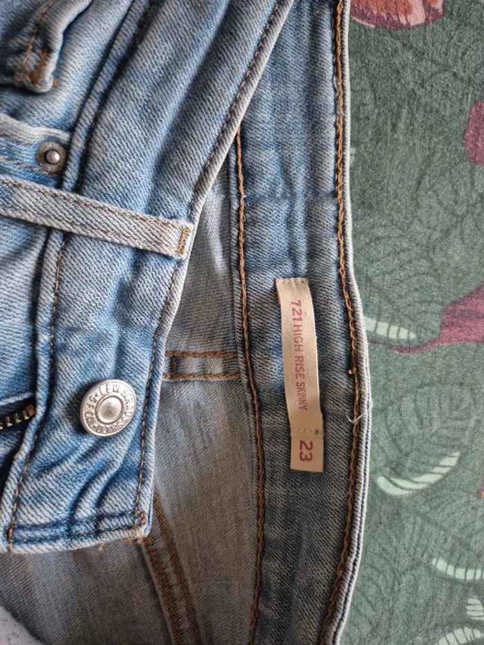 Levis 721 - photo numéro 4