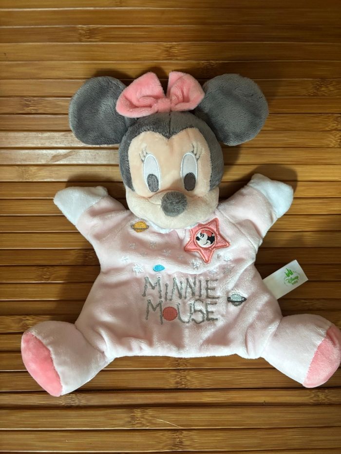 Doudou marionnette Minnie mouse rose étoile Disney baby