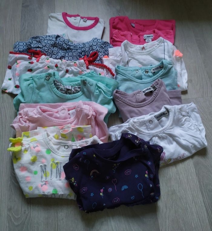 14 T-shirt manches courtes 3 mois