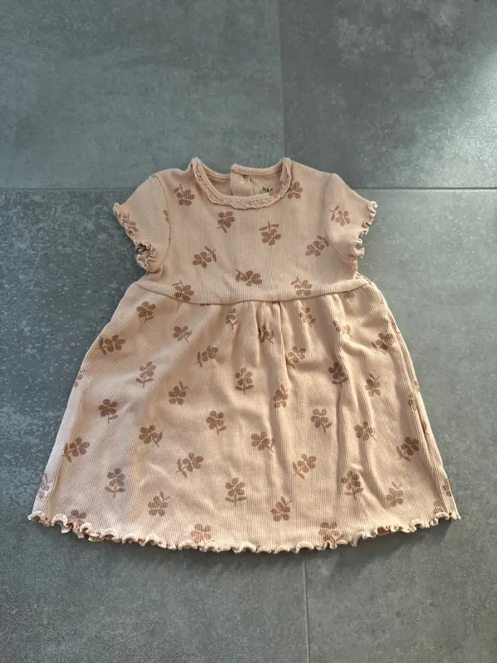Robe manche courte rose 12 mois avec fleurs