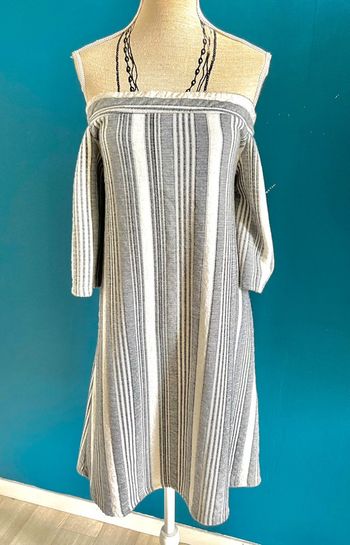 Très belle robe épaisse pour femme épaule dénude