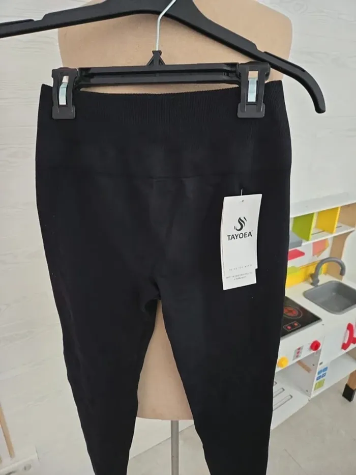 Leggings neuf epais taille s - photo numéro 3