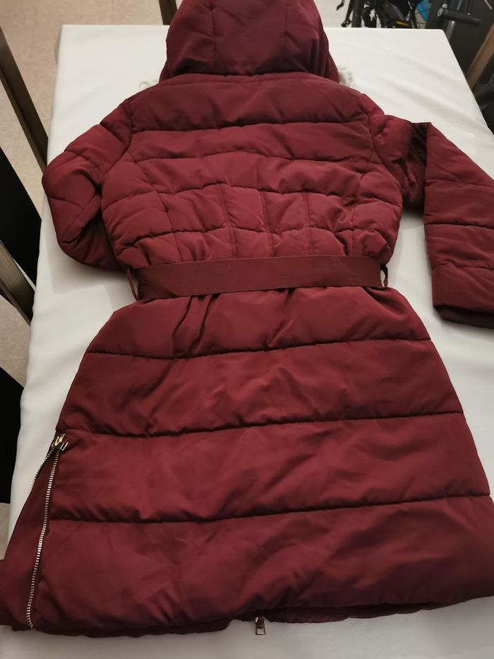 Lot Hiver Chaud & Stylé : Doudoune Bordeaux + Ensemble Bonnet et tour de cou - photo numéro 3