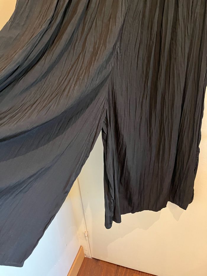 Pantalon plissé noir extra large effet jupe uniqlo taille L - photo numéro 2
