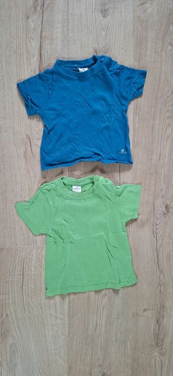 Lot 2 t-shirt 12mois TBE Decathlon