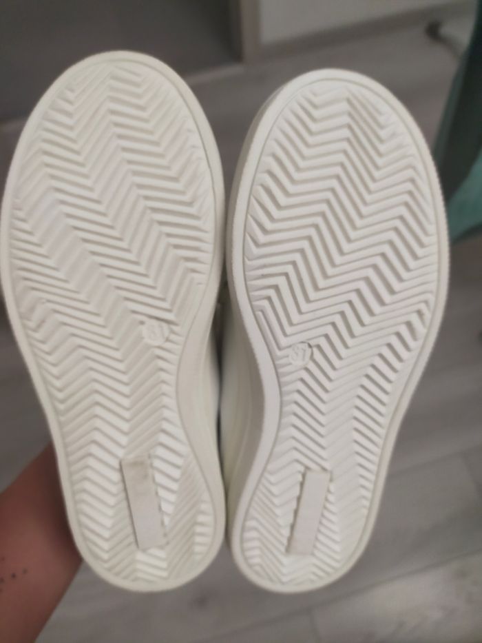 Chaussures neuves taille 31 - photo numéro 4