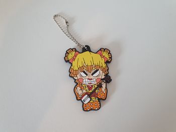 porte clé / goodies demon slayer zenitsu