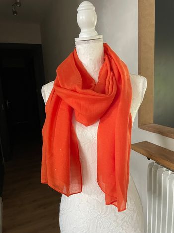 Foulard neuf
