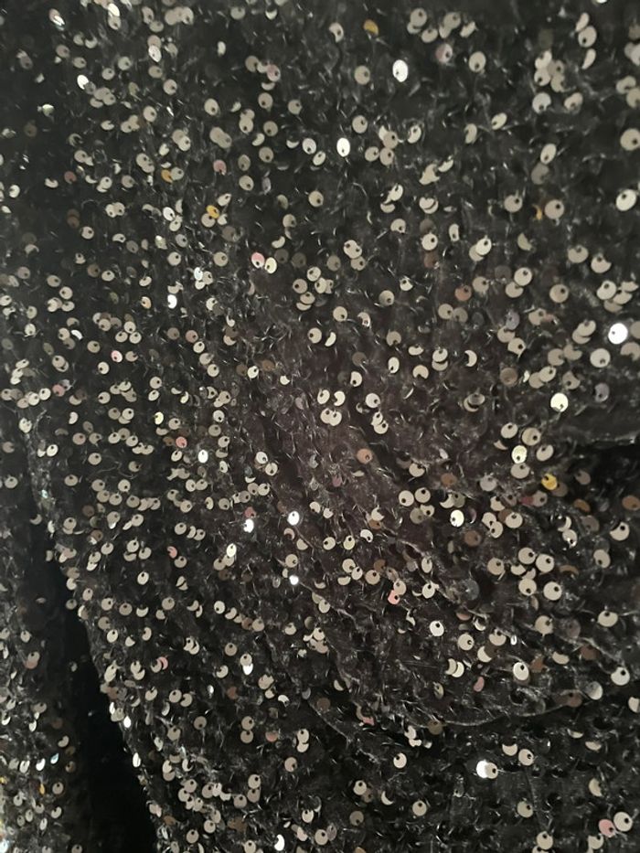 robe de soirée asymétrique à paillettes - photo numéro 2