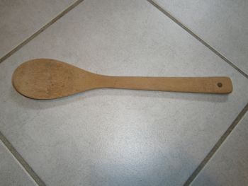 Cuillère plate en bois