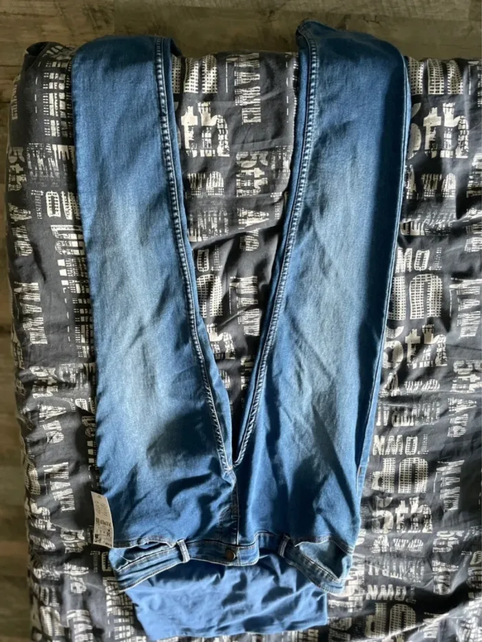 👖 Jean de grossesse Kiabi – Taille 36 – - photo numéro 2