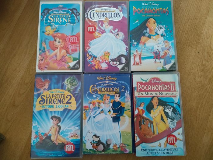 Lot de 6 cassette vhs disney Disney Beebs