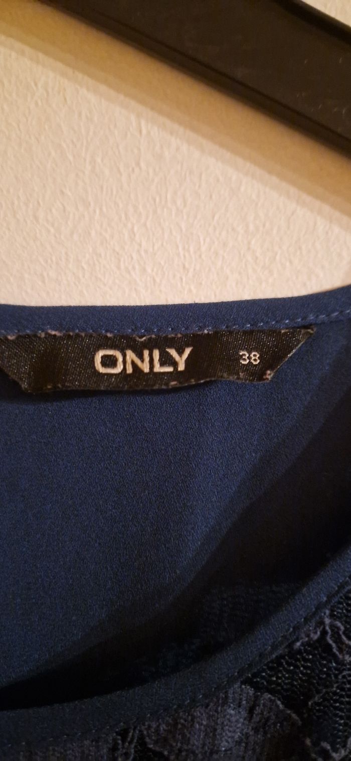 Blouse bleue foncée - photo numéro 3