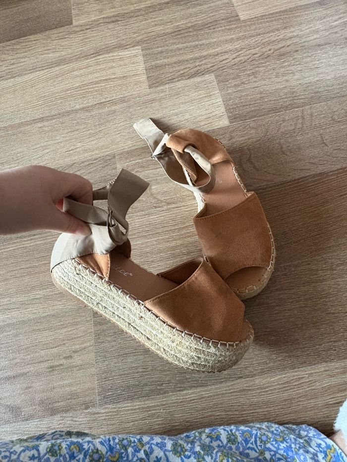 chaussure à plate forme