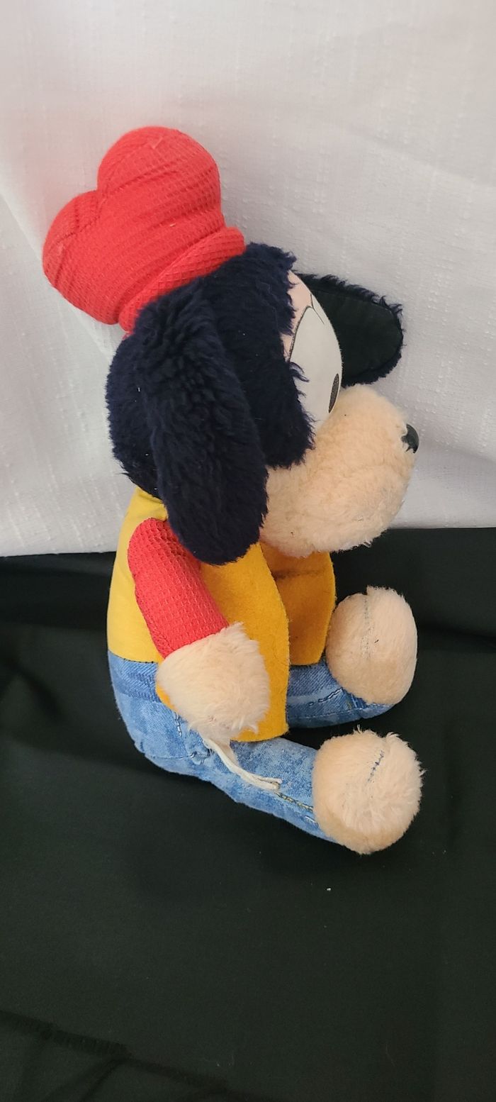 peluche années 80 loufoque rare vintage gilet jaune & chemise et jeans rouges ! Disney Plushy - photo numéro 4