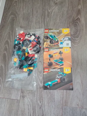 Lego creator 31101