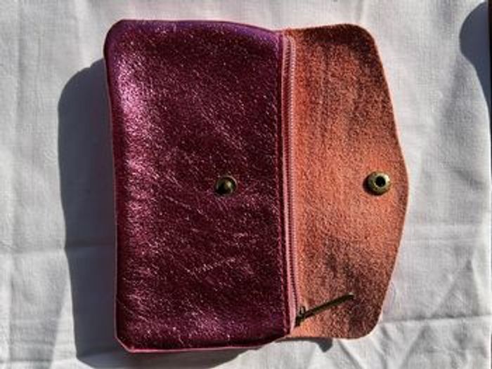 Portefeuille en cuir irisé rose vif - photo numéro 6