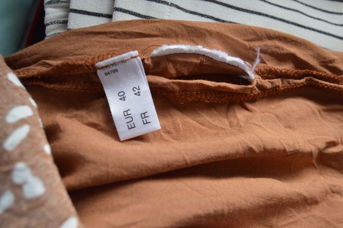 Robe fluide Yessica Premium marron à pois blancs – Taille 42 (coupe confortable) - photo numéro 3