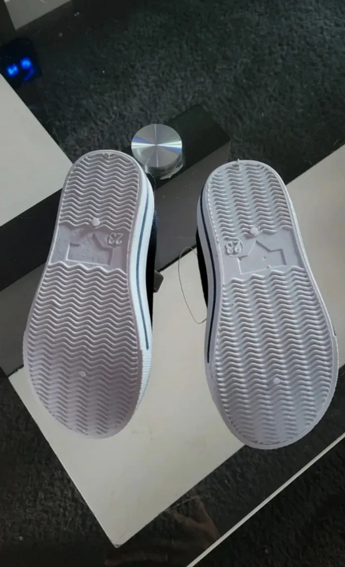 Chaussure  fille 👧 - photo numéro 2