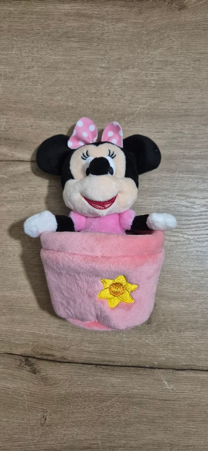 Peluche Minnie dans un pot de fleur - photo numéro 5