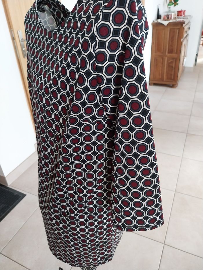 Très belle robe marque  compagnie des aventuriers - photo numéro 4