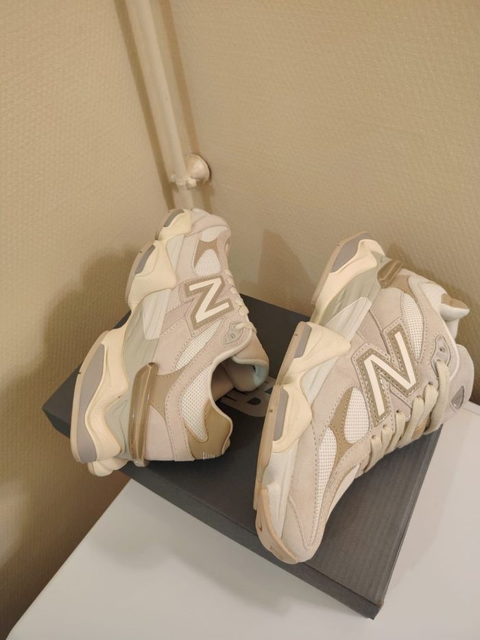 New Balance 9060 taille 39.5 - photo numéro 7