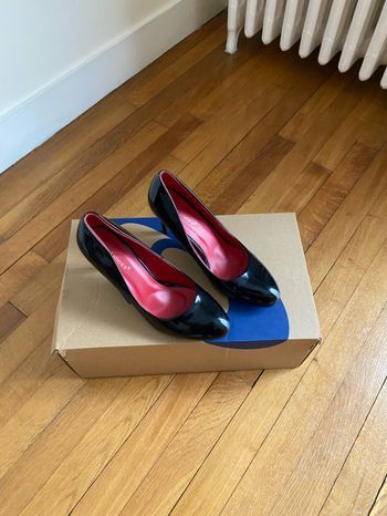 Chaussures à talons  noir brillant