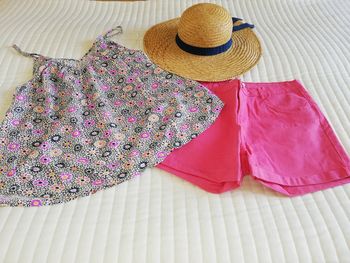 Haut fines bretelles