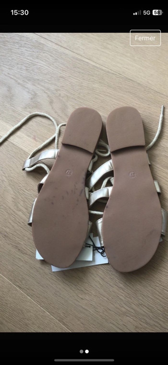 Sandales neuves doré kiabi 37 - photo numéro 2