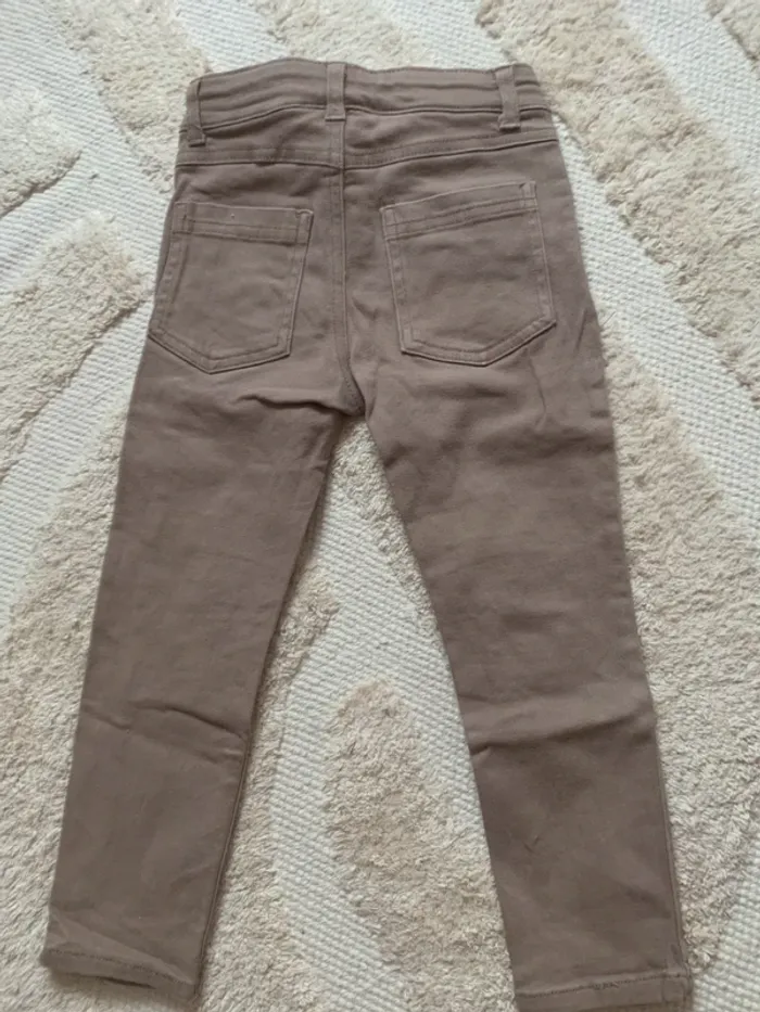 Pantalon taupe – Taille 98 cm (3 ans) - photo numéro 2