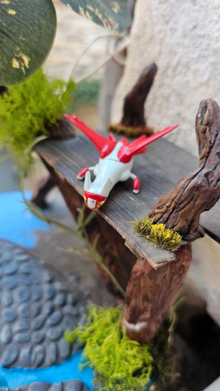 Super figurine Pokemon Nintendo latias - photo numéro 3