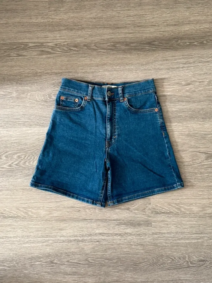 Short en jean bleu Pull & Bear - photo numéro 2