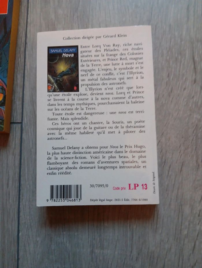 Lot de 2 livres de science fiction - photo numéro 3