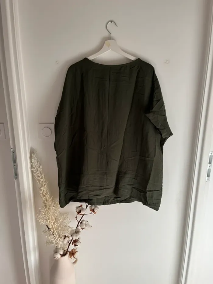 Joli haut vert - photo numéro 2