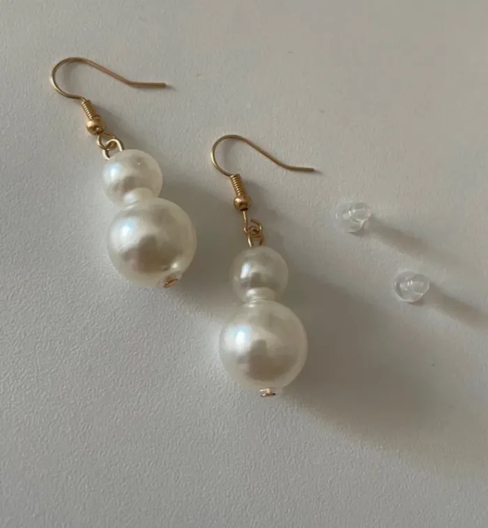 Boucle d’oreille perle artificielle du groupe MaxMara - photo numéro 3