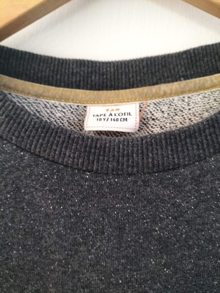 Robe sweat grise avec sequins dorés - photo numéro 4